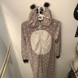 Adorable Fuzzy Bear Onesie Zip Up Hoodie Pyjamas/bear costume from George SZ S🥰